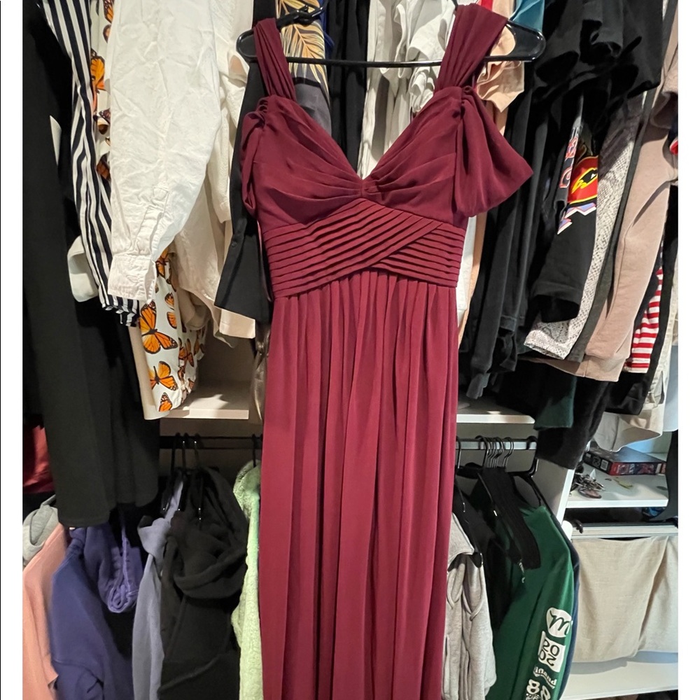 Maroon flowy maxi dress